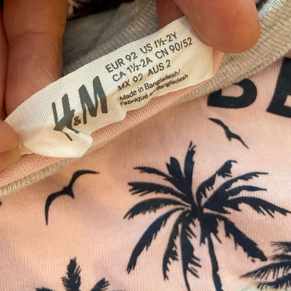 🍀🍀🍀 H&M Top - Picture 5 of 5